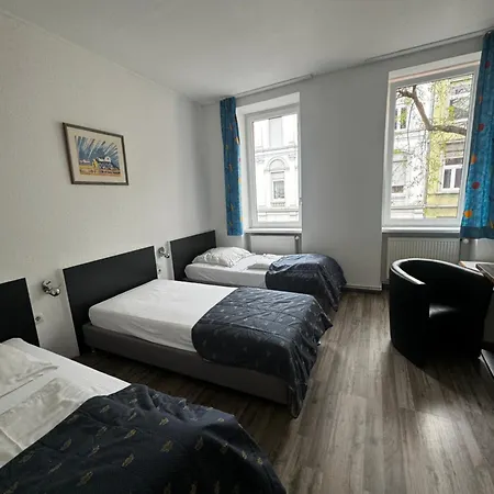 Central Hotel