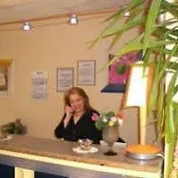 ホテル セントラル-ホテル オッフェンバッハ 2*